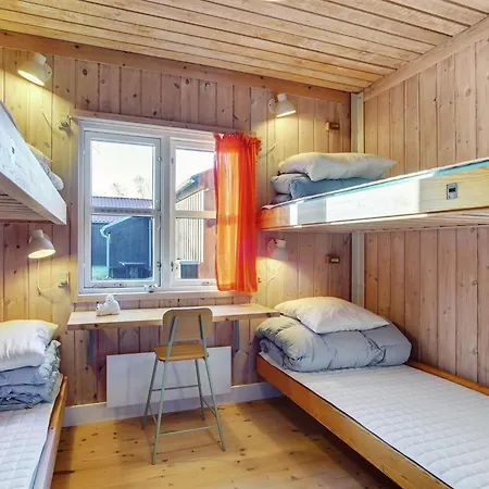Robert - 250m From The Sea By Interhome